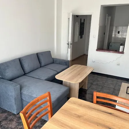 Sunny 1br With Free Street Parking プロヴディフ
